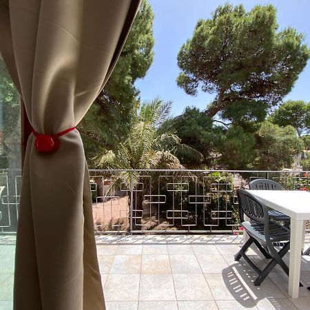 Sabrina Apartments Porto Pino Eksteriør billede