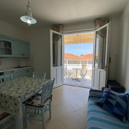 Sabrina Apartments Porto Pino Eksteriør billede